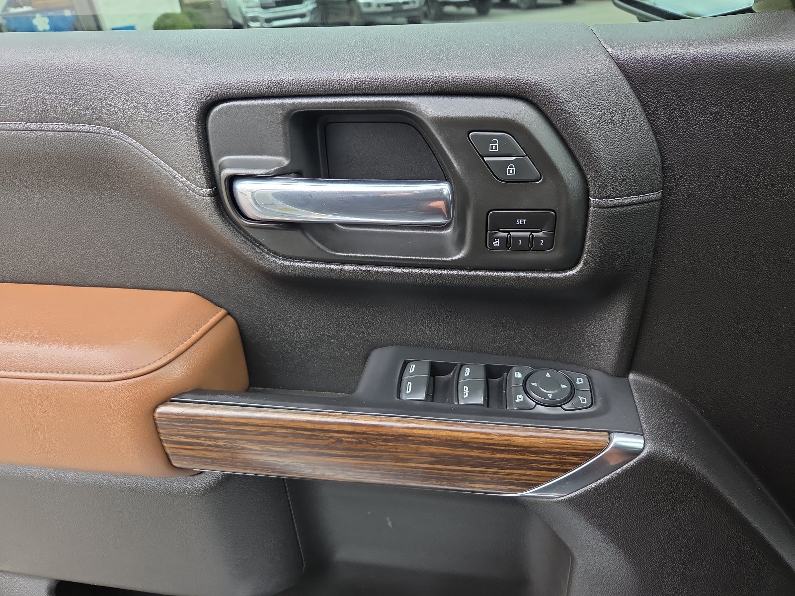 Certified 2021 Chevrolet Silverado 1500 High Country w/ Technology Package AWD/4WD image 25