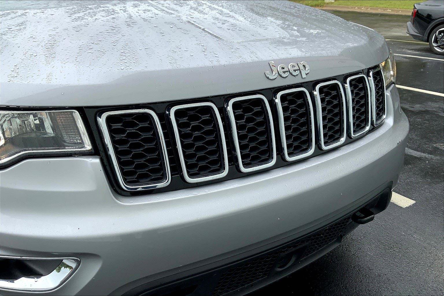 Used 2020 Jeep Grand Cherokee Laredo w/ Quick Order Package 2BN North image 29