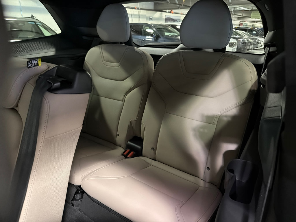 Certified 2025 Volvo EX90 Plus AWD/4WD image 27