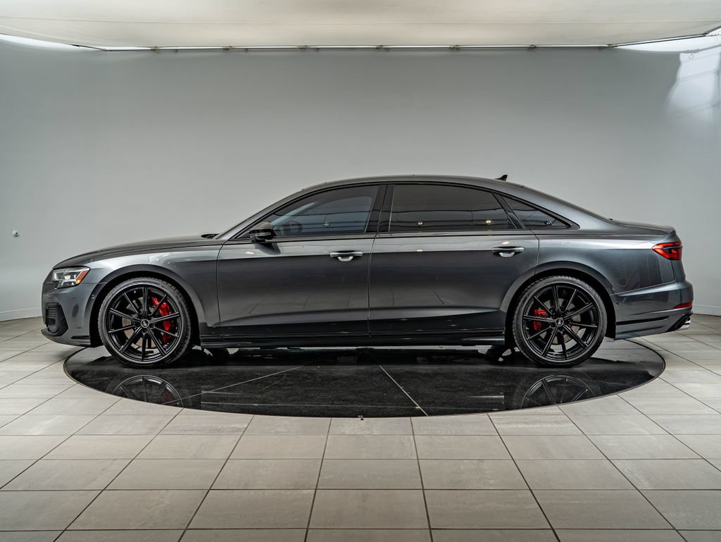 Used 2022 Audi S8 AWD/4WD image 8