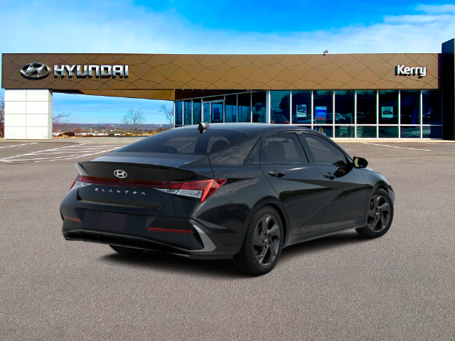 New 2026 Hyundai Elantra SEL Sport FWD image 5