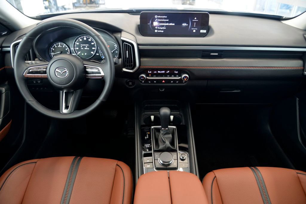 Used 2025 MAZDA CX-50 Meridian Edition w/ Weather Package image 17