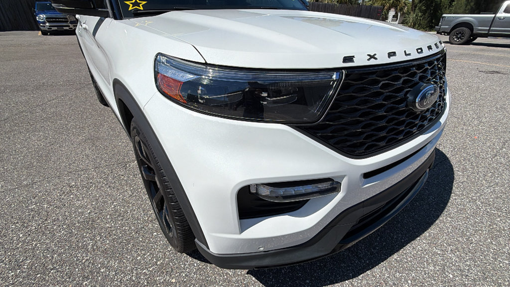 Certified 2023 Ford Explorer ST w/ Equipment Group 401A AWD/4WD image 9