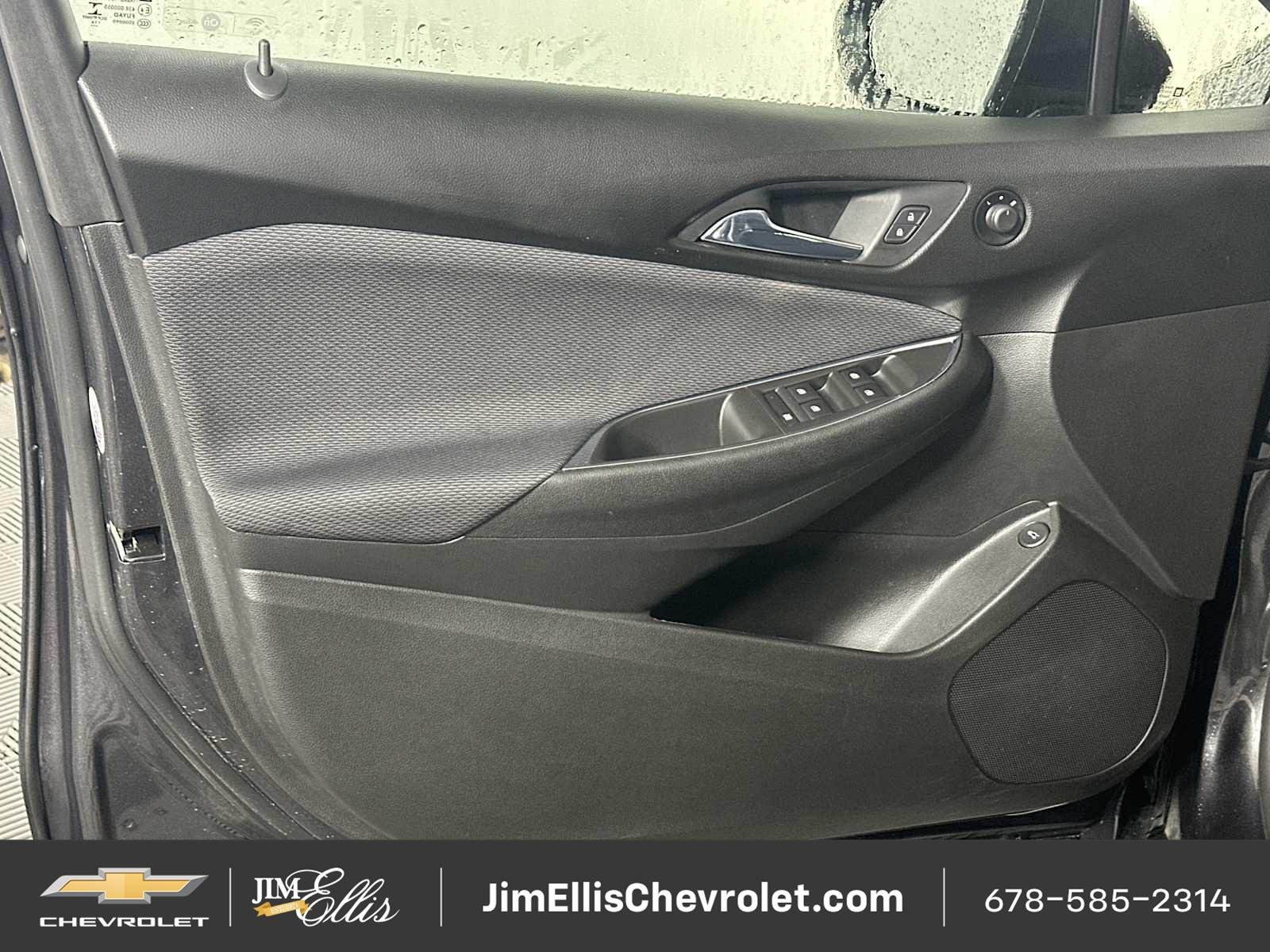 Used 2017 Chevrolet Cruze LT w/ Convenience Package FWD image 10