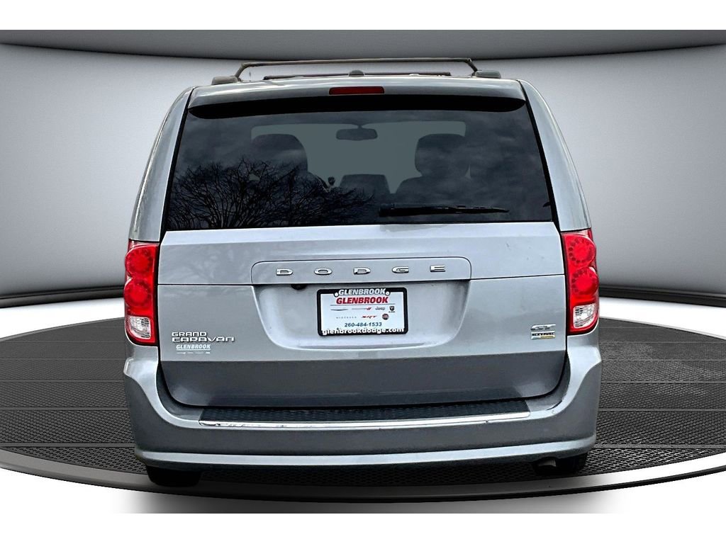 Used 2018 Dodge Grand Caravan GT image 5