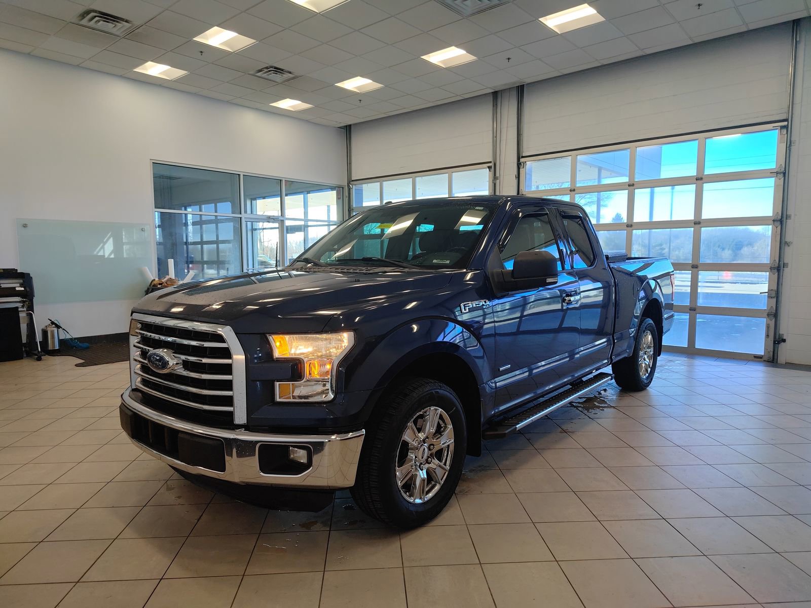 Used 2016 Ford F150 XLT w/ Equipment Group 302A Luxury image 7