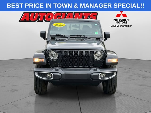 Used 2023 Jeep Gladiator Sport image 6