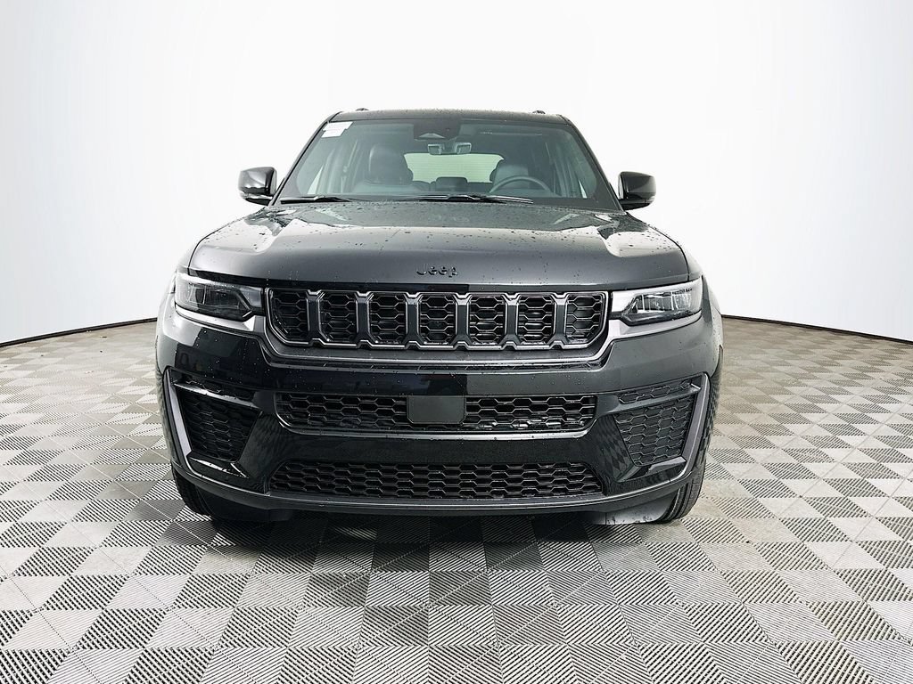 New 2026 Jeep Grand Cherokee Altitude AWD/4WD image 4