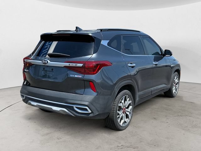 Used 2021 Kia Seltos SX w/ SX Sunroof Package AWD/4WD image 5