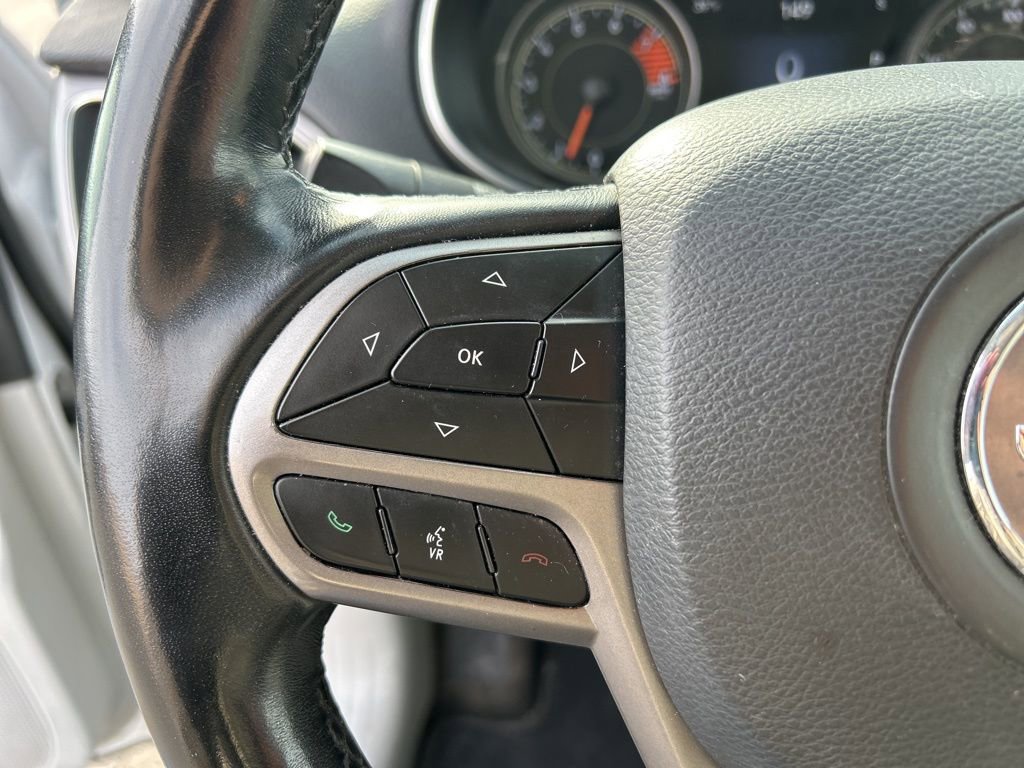 Used 2021 Jeep Cherokee Latitude Lux w/ Comfort/Convenience Group image 21