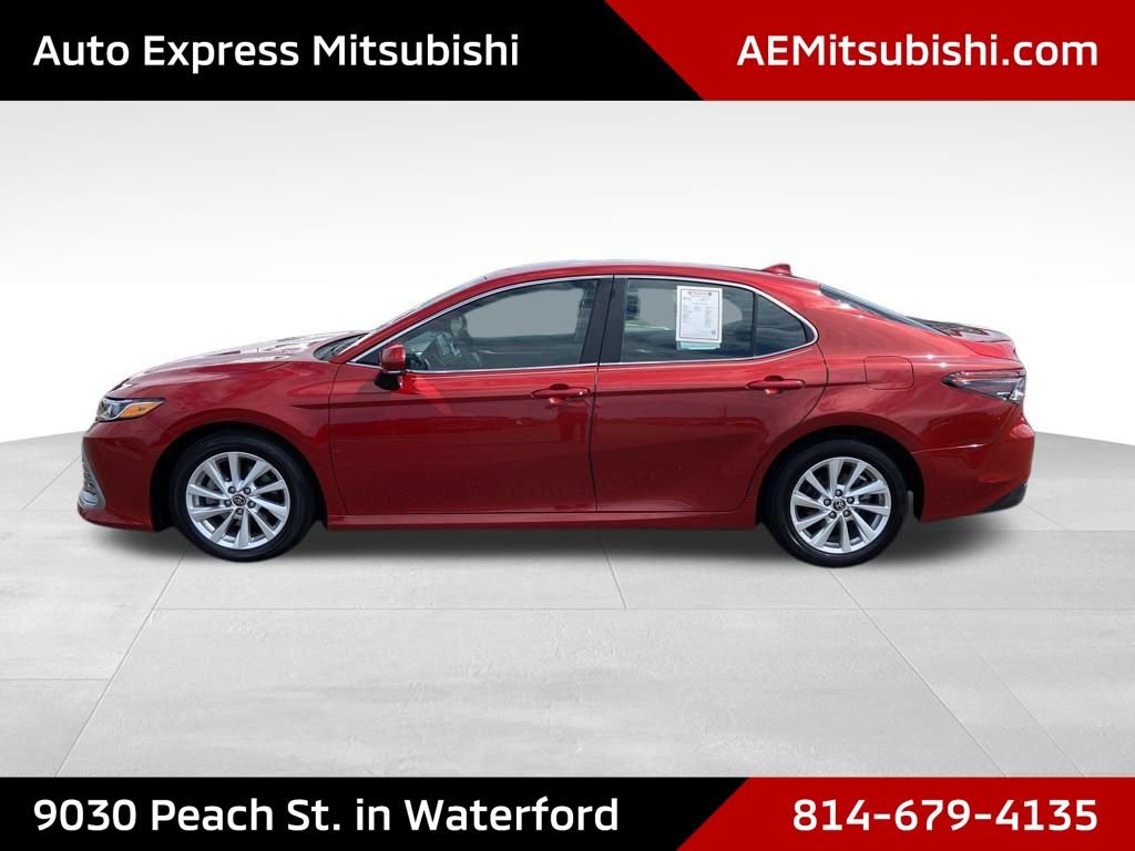 Used 2023 Toyota Camry LE image 4