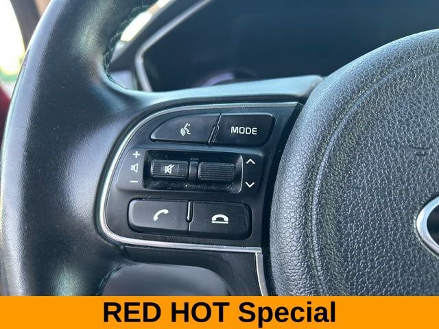 Used 2021 Kia Niro EX Premium w/ Cold Weather Package image 17