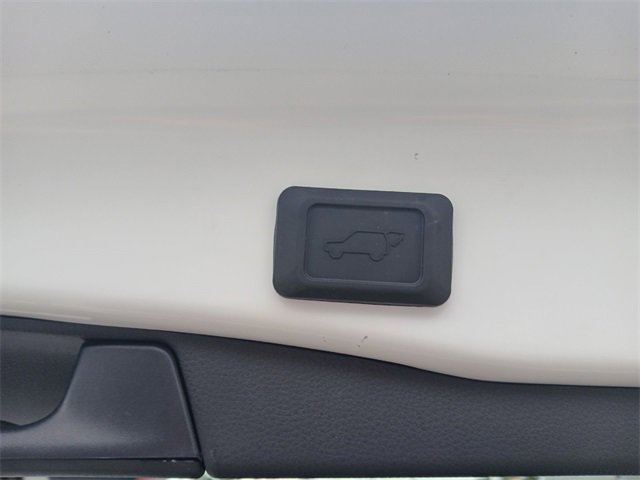 Used 2025 Toyota RAV4 XLE Premium image 42