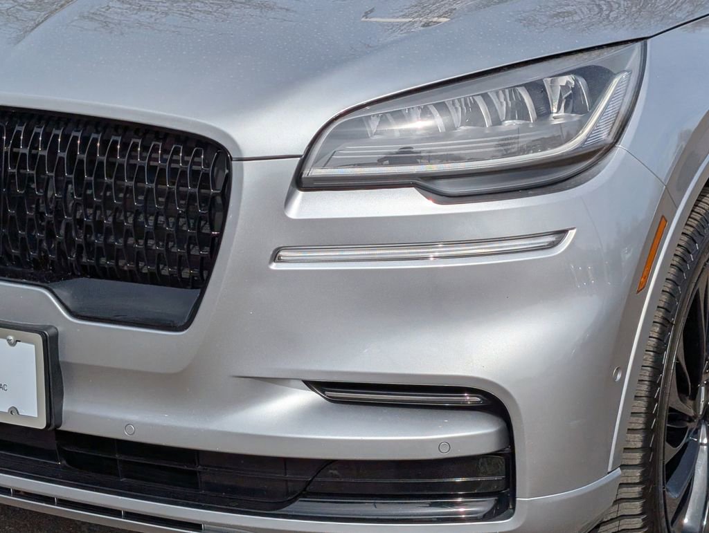 Used 2023 Lincoln Aviator Reserve w/ Equipment Group 201A AWD/4WD image 10