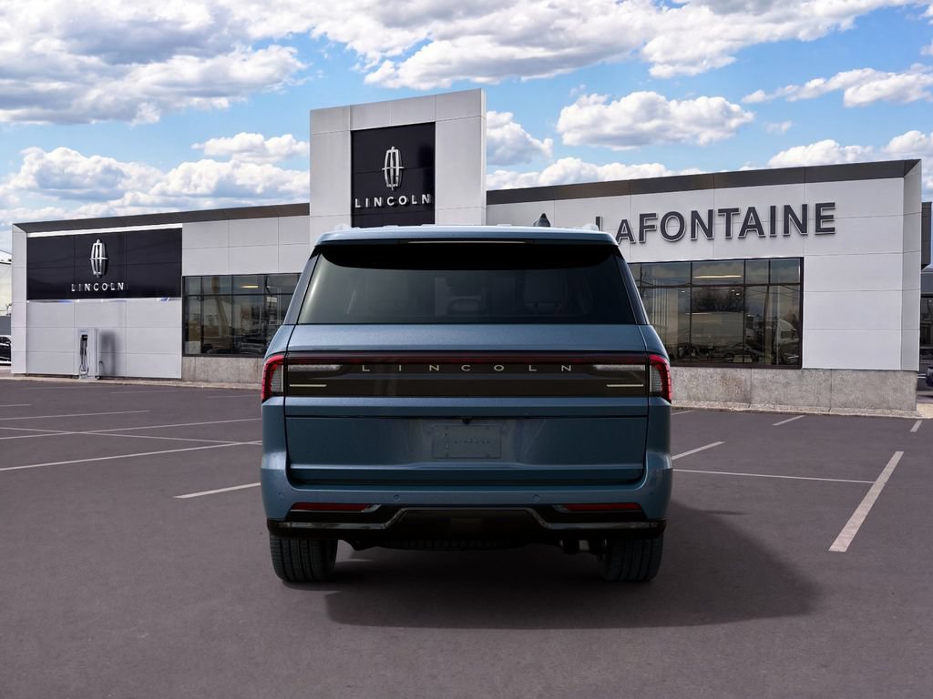 New 2027 Lincoln Navigator Reserve AWD/4WD image 7