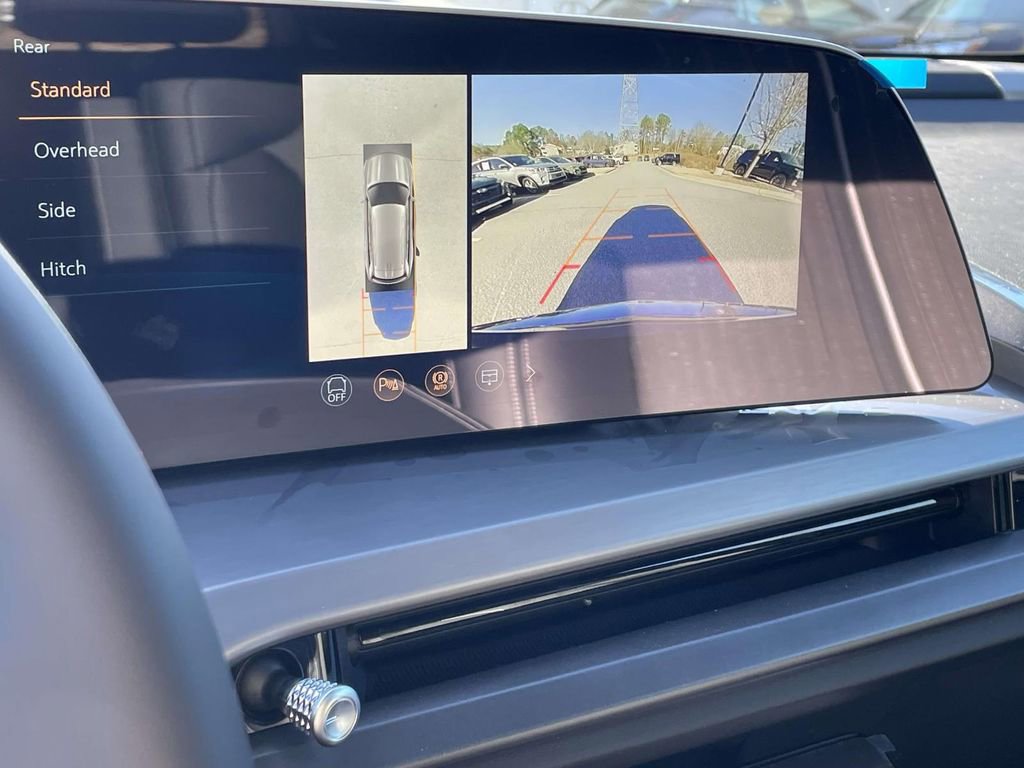 New 2026 Cadillac Vistiq Sport image 28