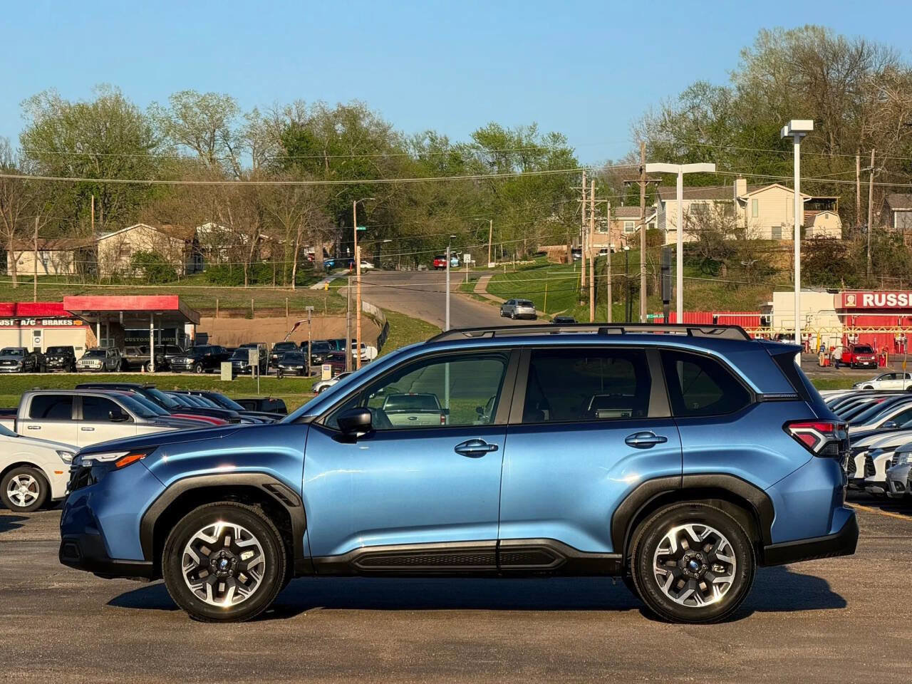Used 2025 Subaru Forester Premium w/ Convenience Package #1 image 5