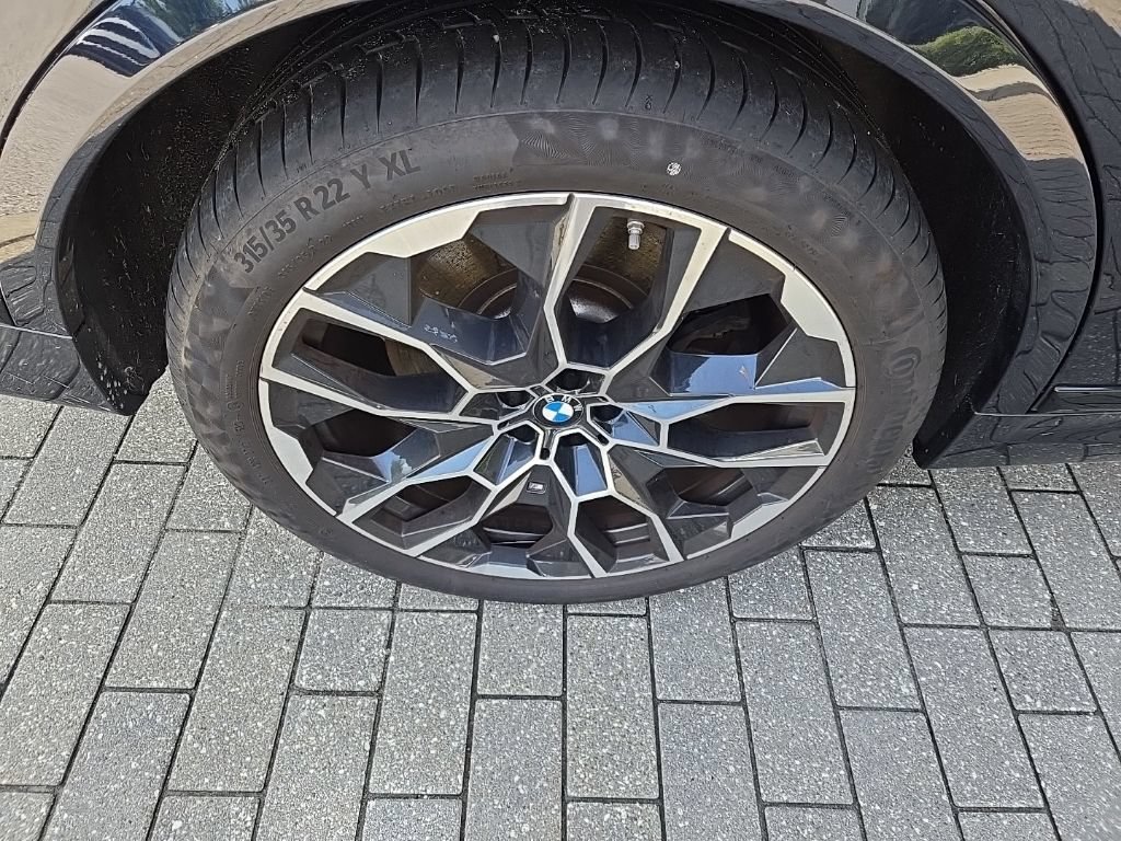 Used 2024 BMW X7 M60i w/ Executive Package AWD/4WD image 12