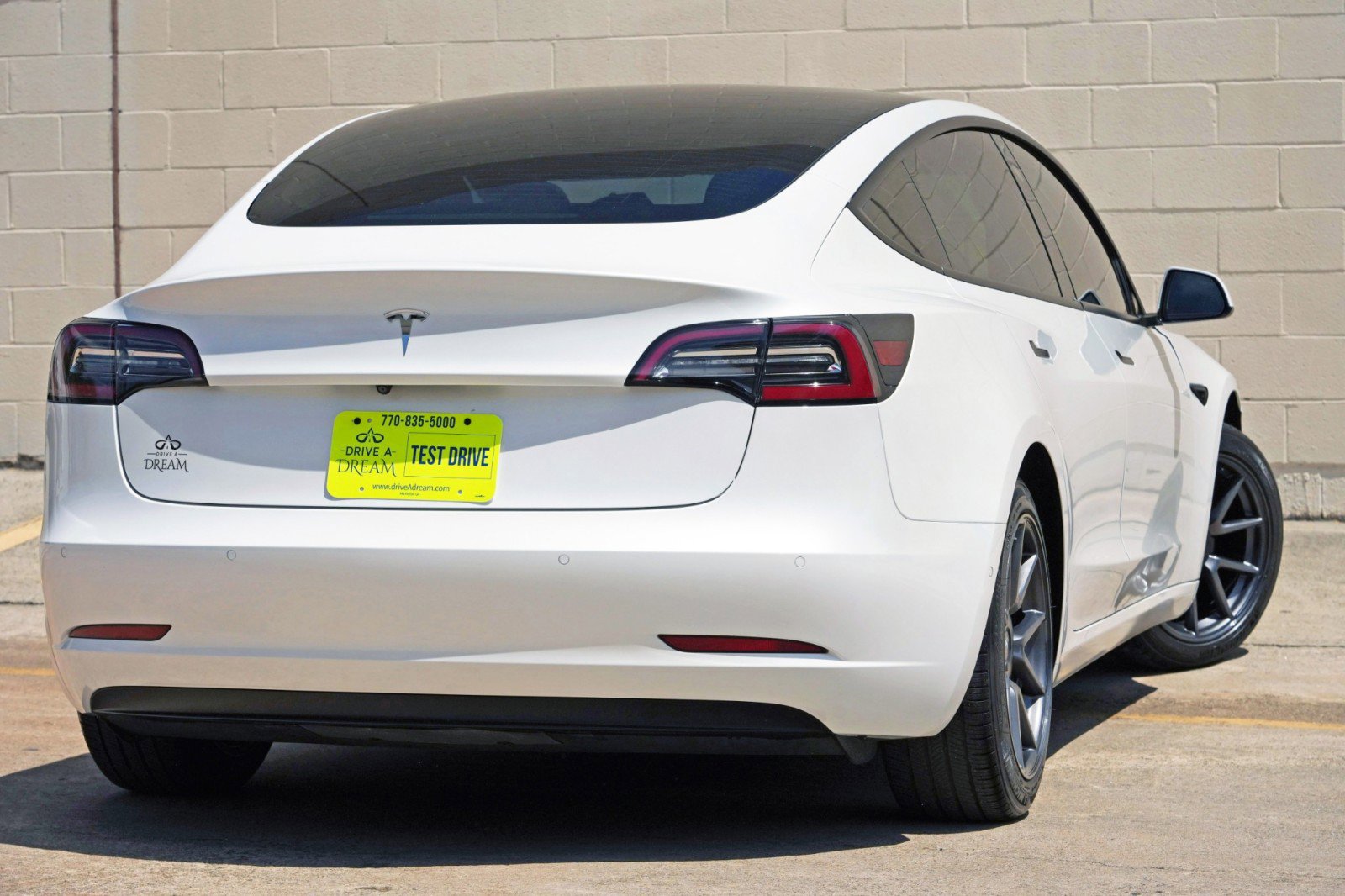Used 2021 Tesla Model 3 Standard Range Plus image 5