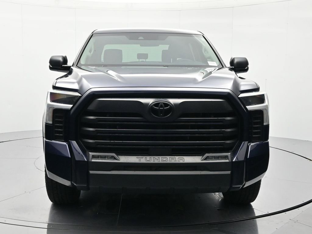Used 2022 Toyota Tundra SR5 w/ Convenience Package RWD image 2