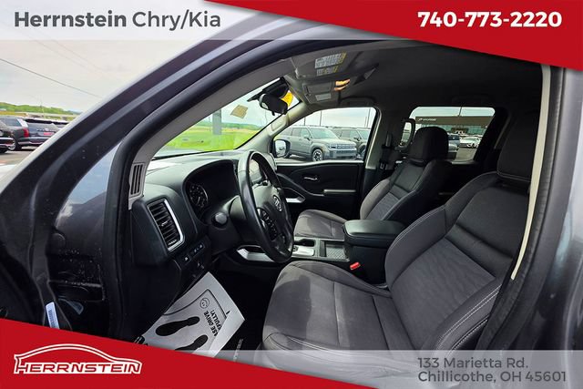 Used 2023 Nissan Frontier SV w/ SV Convenience Package AWD/4WD image 23