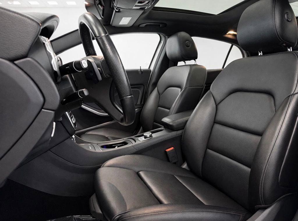 Used 2020 Mercedes-Benz GLA 250 4MATIC image 12