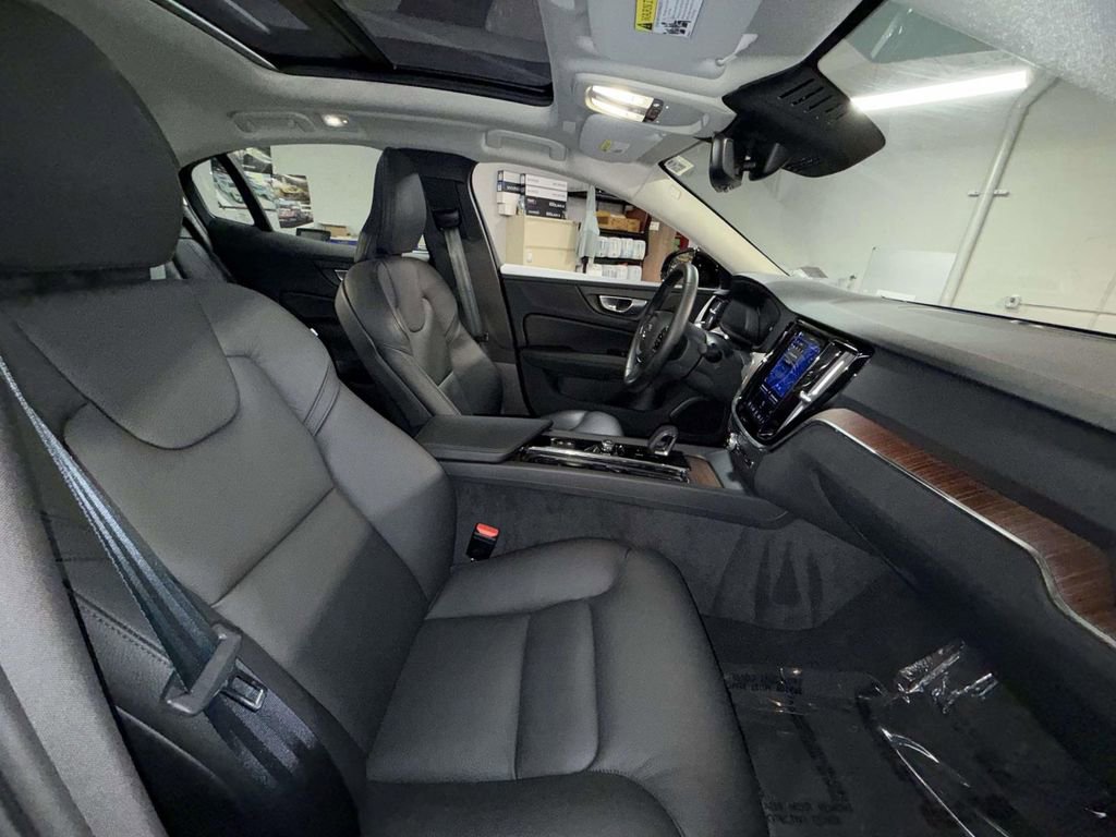 Certified 2024 Volvo S60 B5 Plus image 14
