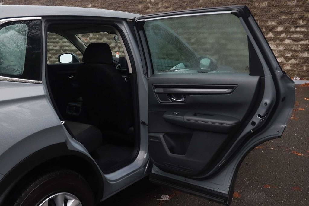 Used 2023 Honda CR-V LX image 17