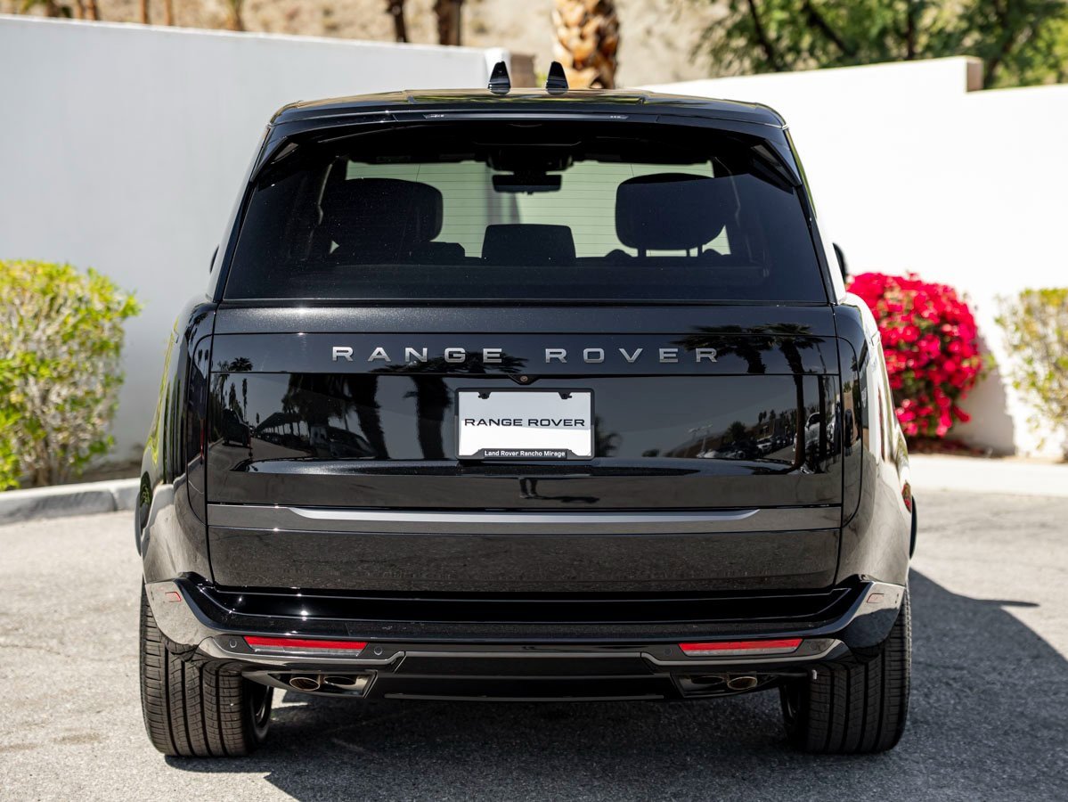 New 2025 Land Rover Range Rover Autobiography image 8