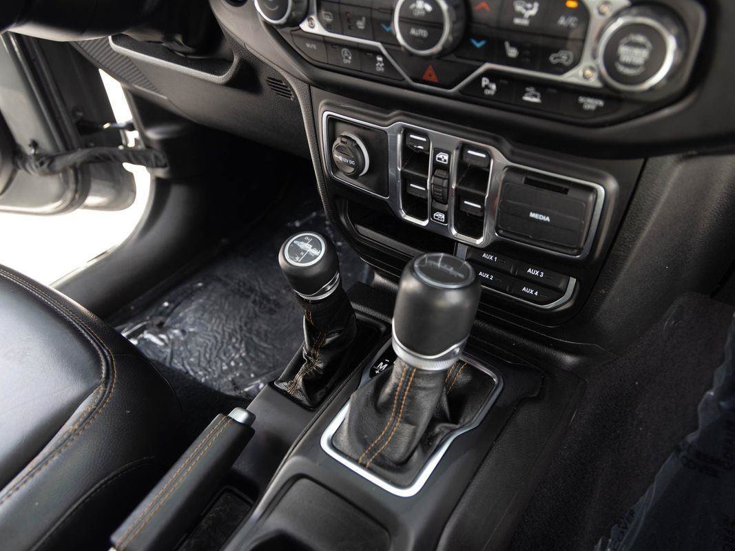 Used 2022 Jeep Gladiator Overland AWD/4WD image 19
