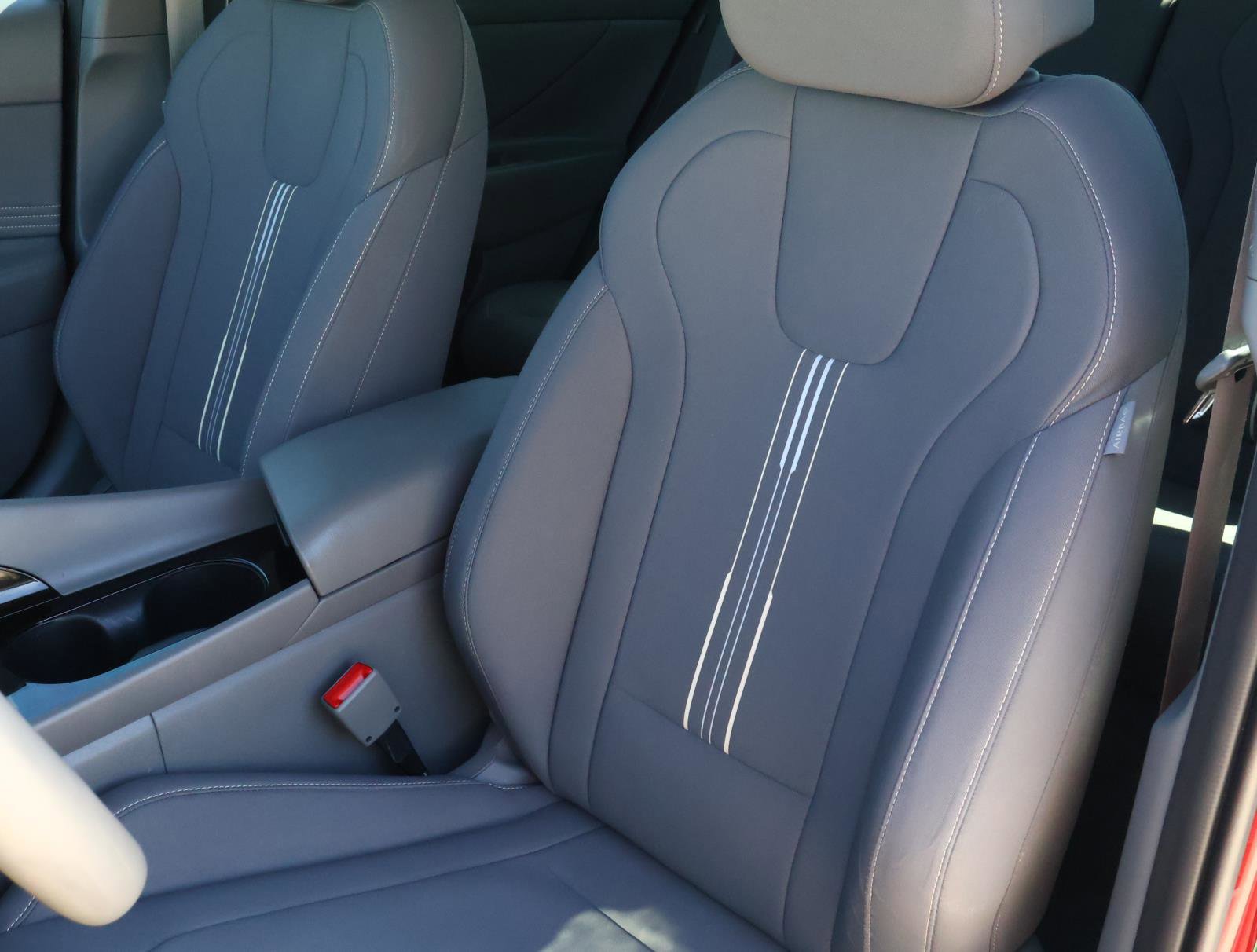 Certified 2024 Hyundai Elantra SEL w/ Convenience Package image 13