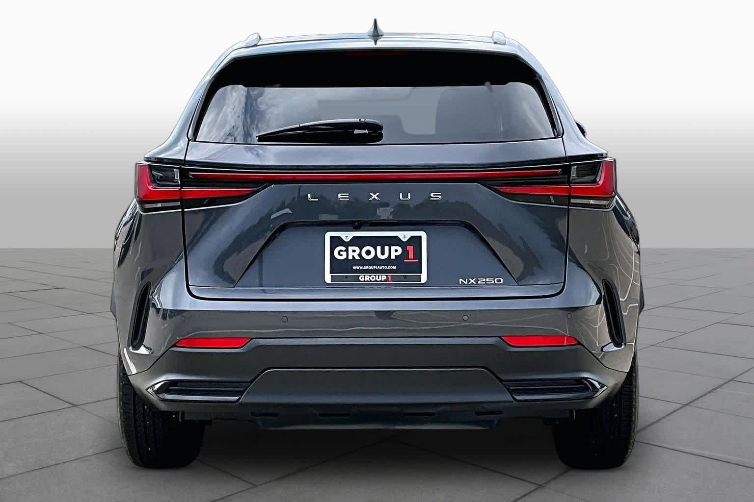 Certified 2025 Lexus NX 250 FWD w/ Accessory Package (Z1) image 5