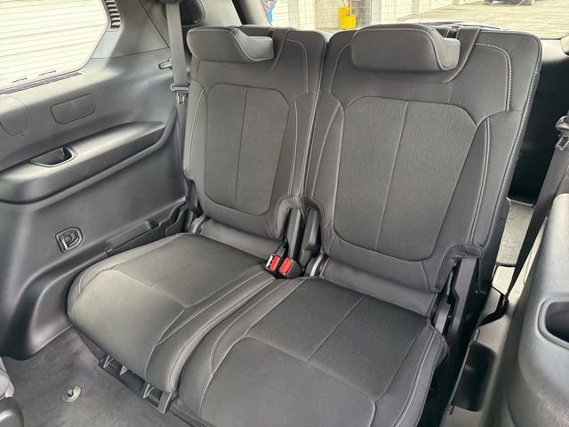 New 2026 Jeep Grand Cherokee L Laredo image 11