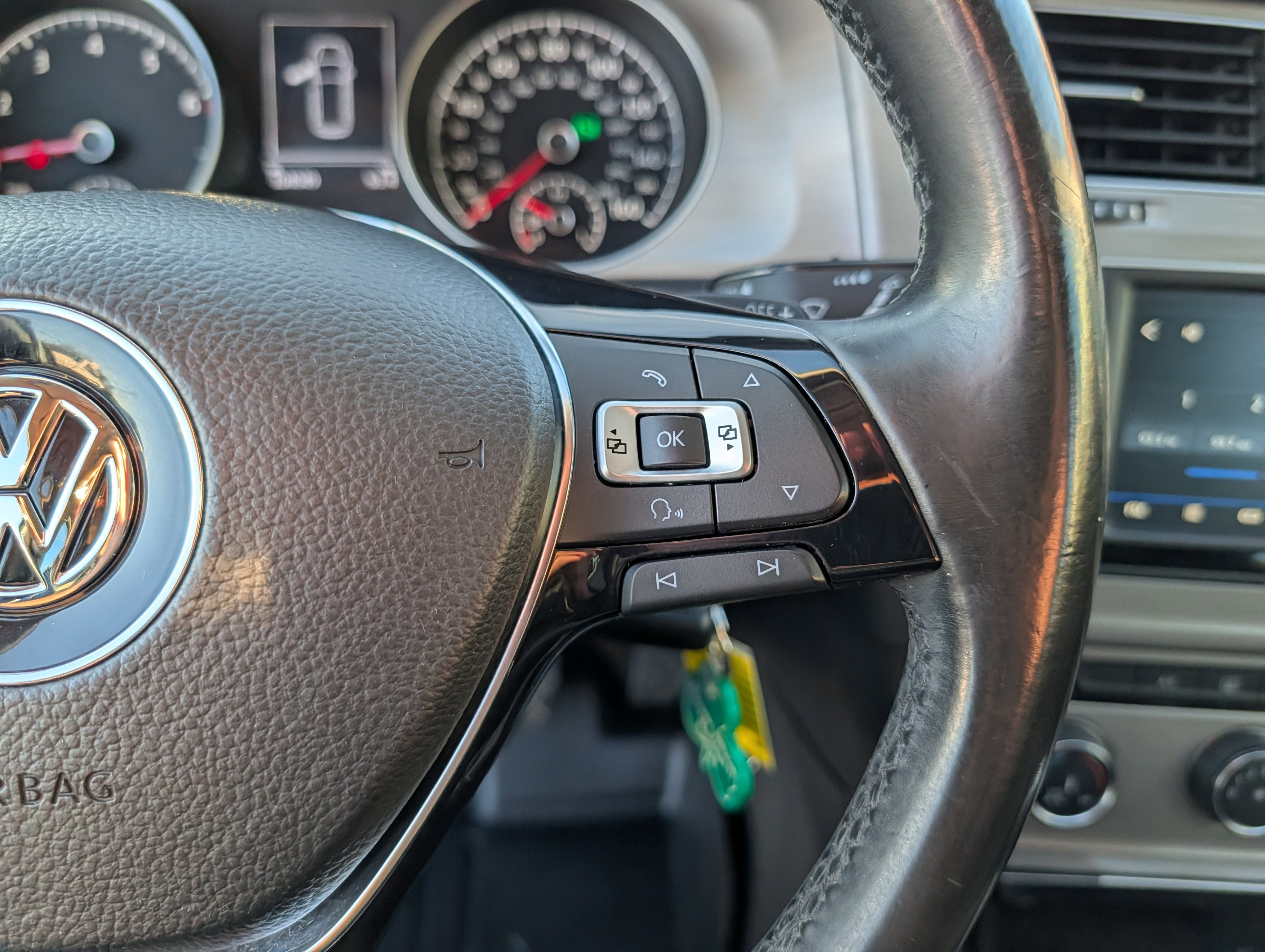 Used 2017 Volkswagen Golf S image 18