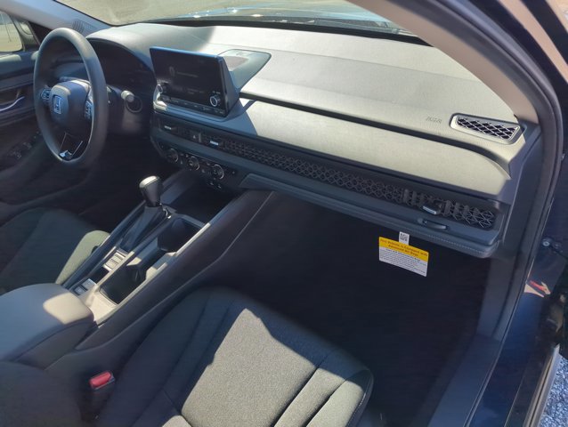 Certified 2025 Honda Accord SE image 4