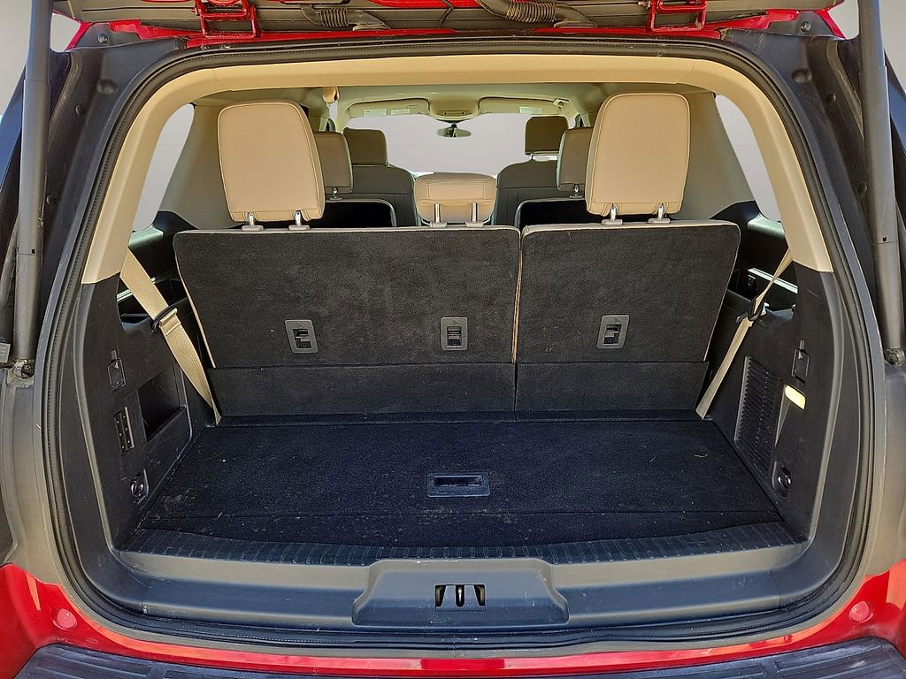 Used 2022 Ford Expedition XLT image 14