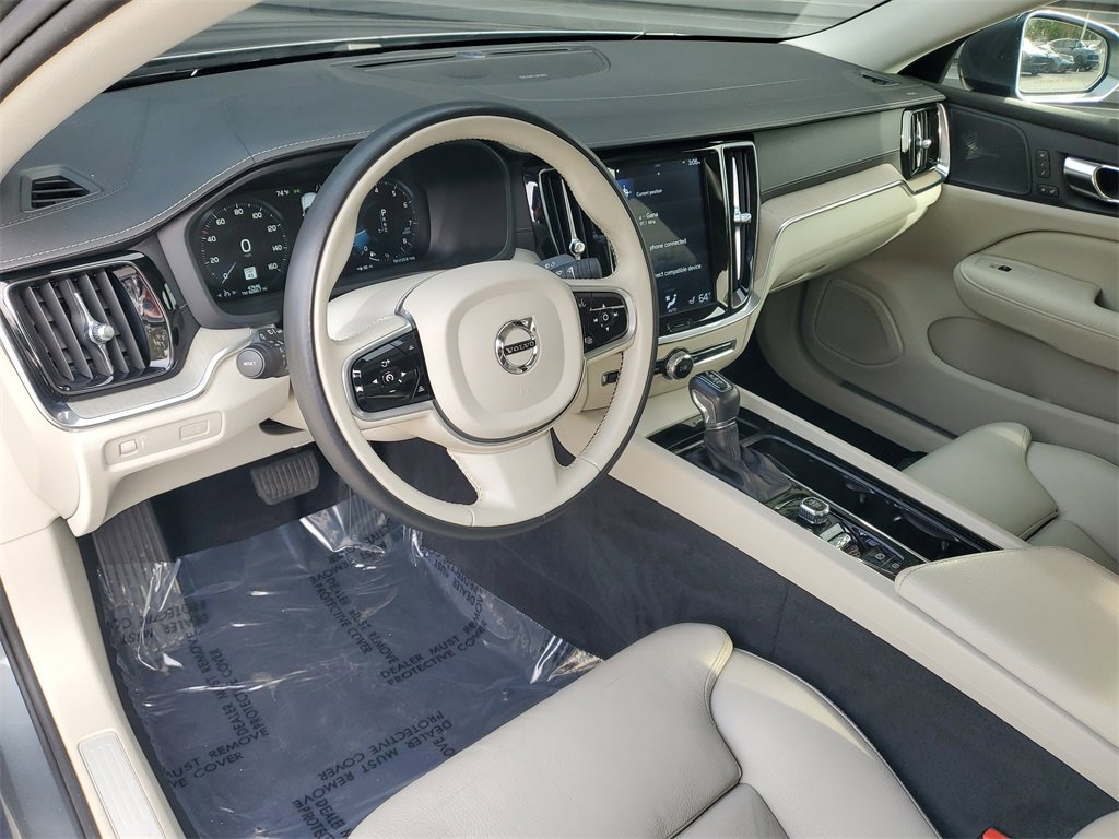 Used 2020 Volvo S60 T6 Inscription image 4