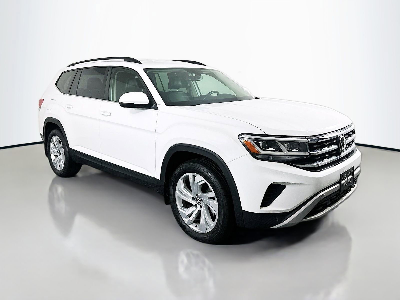 Used 2022 Volkswagen Atlas SE AWD/4WD image 1