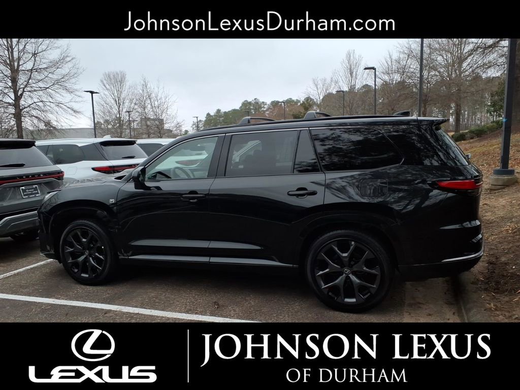 New 2026 Lexus TX 500h AWD image 2