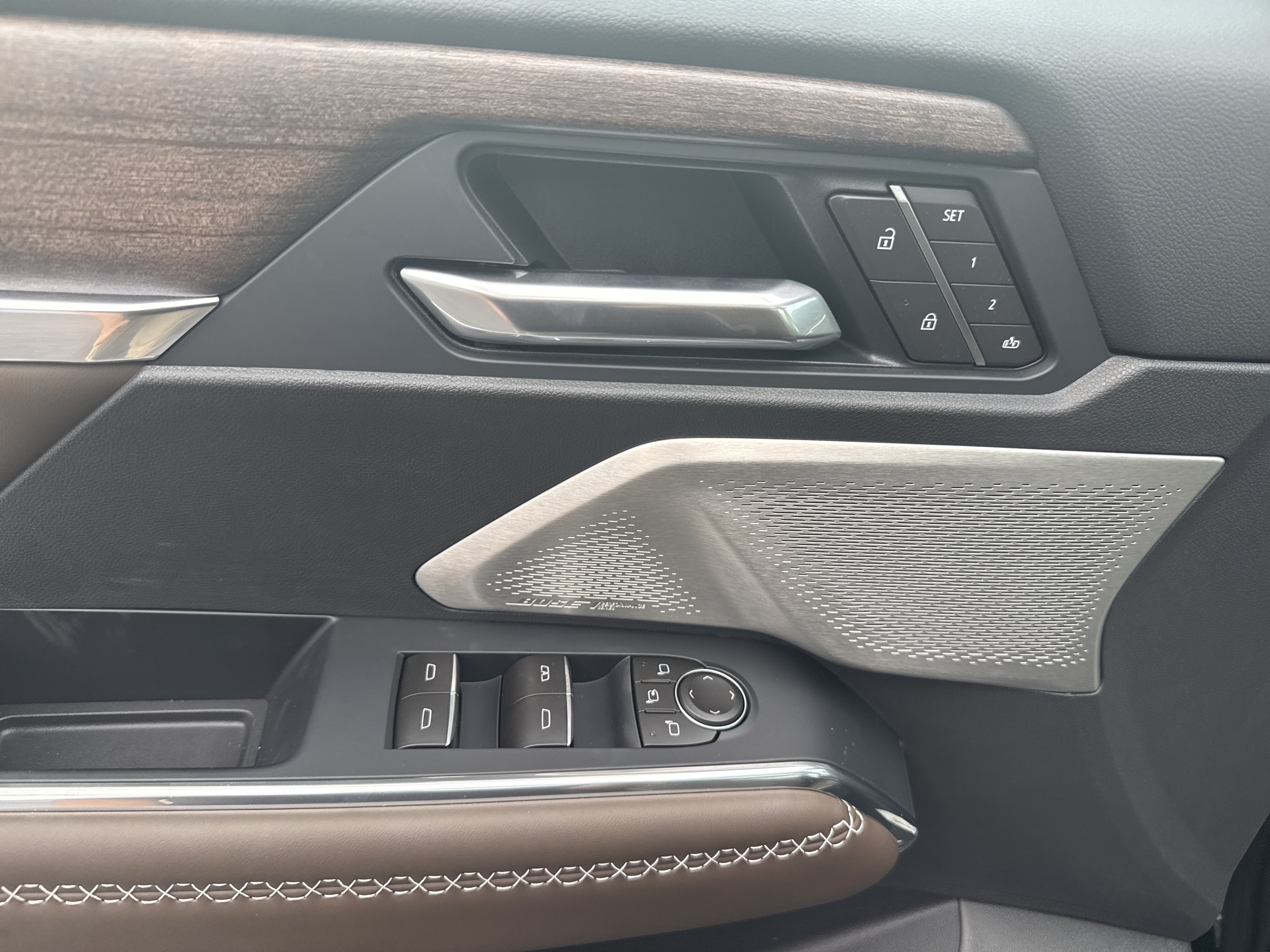 New 2027 GMC Acadia Denali Ultimate AWD/4WD image 16