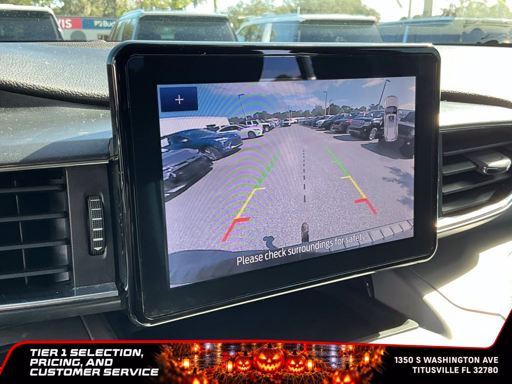 Used 2023 Ford Explorer XLT w/ Equipment Group 202A RWD image 24