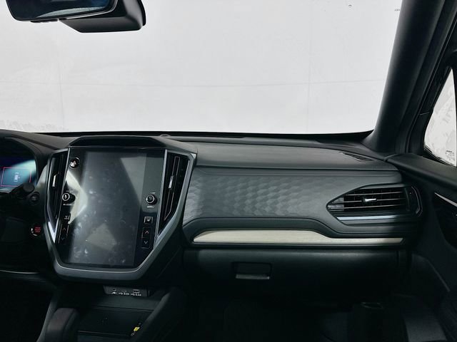 Used 2025 Subaru Forester Limited image 27