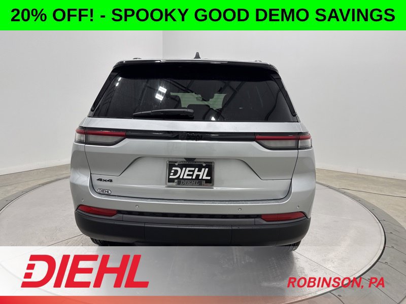 New 2026 Jeep Grand Cherokee Altitude AWD/4WD image 6