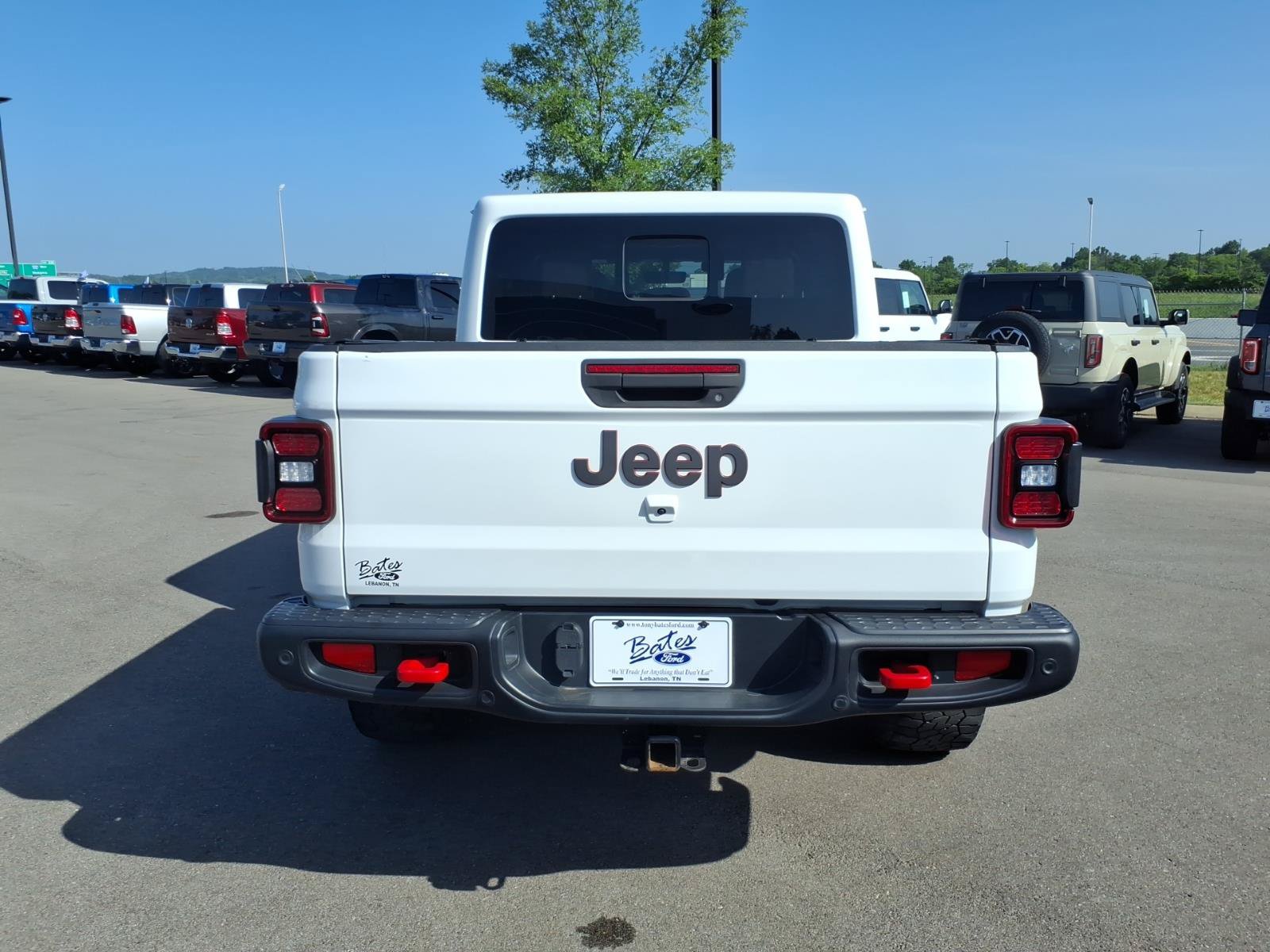 Used 2021 Jeep Gladiator Rubicon AWD/4WD image 4