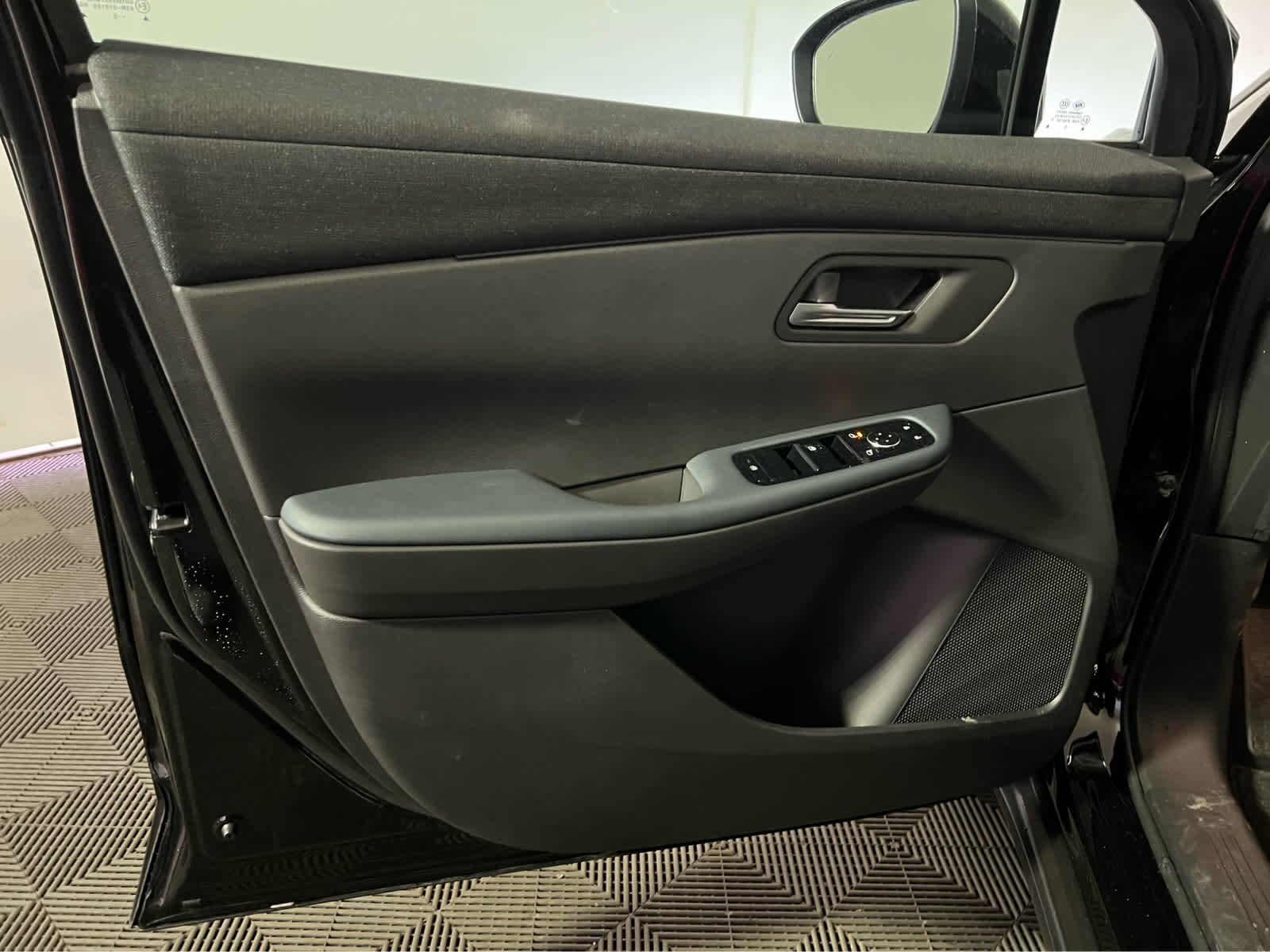 New 2026 Nissan Leaf S+ w/ Floor Mat Package (S+) FWD image 13