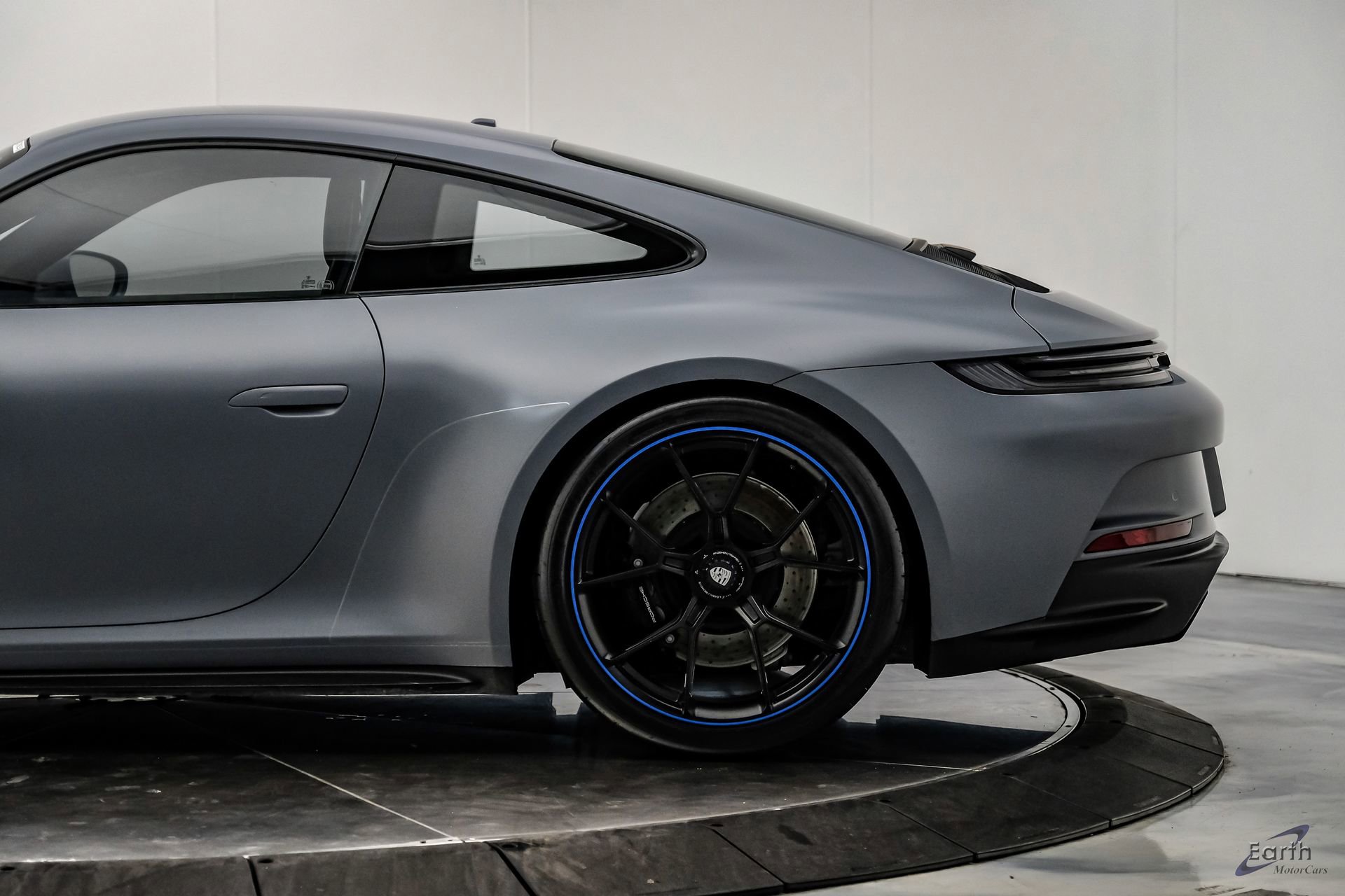 Used 2023 Porsche 911 GT3 RWD image 9
