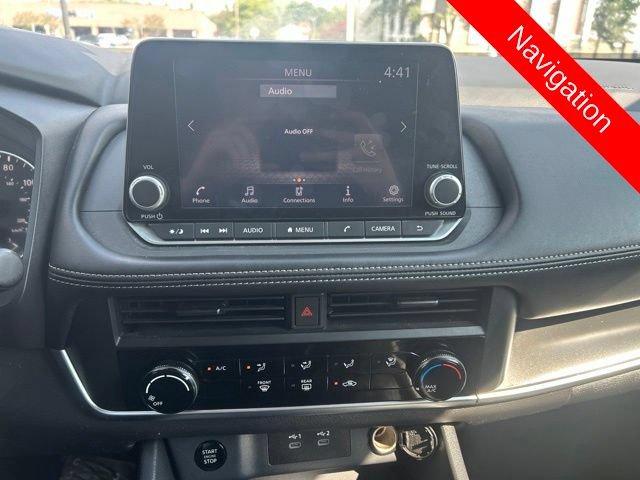 Used 2024 Nissan Rogue S AWD/4WD image 10