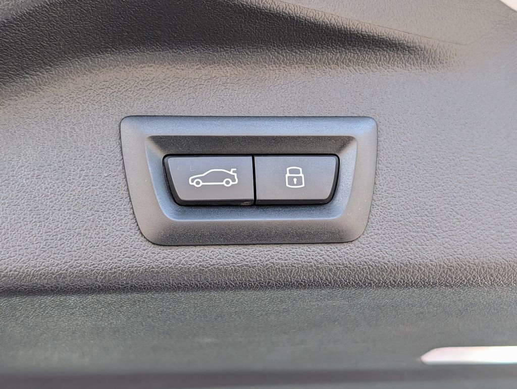 Used 2026 BMW X5 M60i image 26