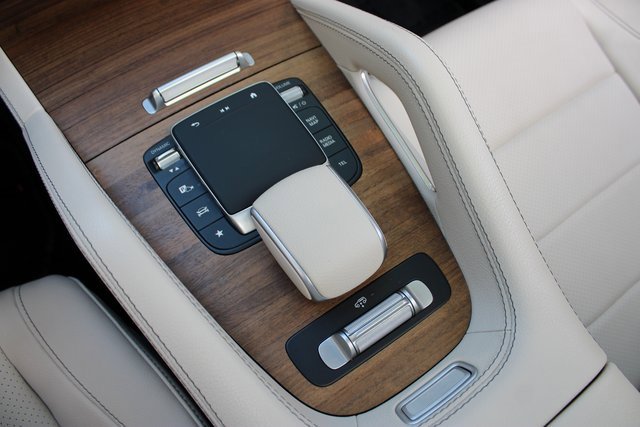 Used 2024 Mercedes-Benz GLS 450 4MATIC image 18