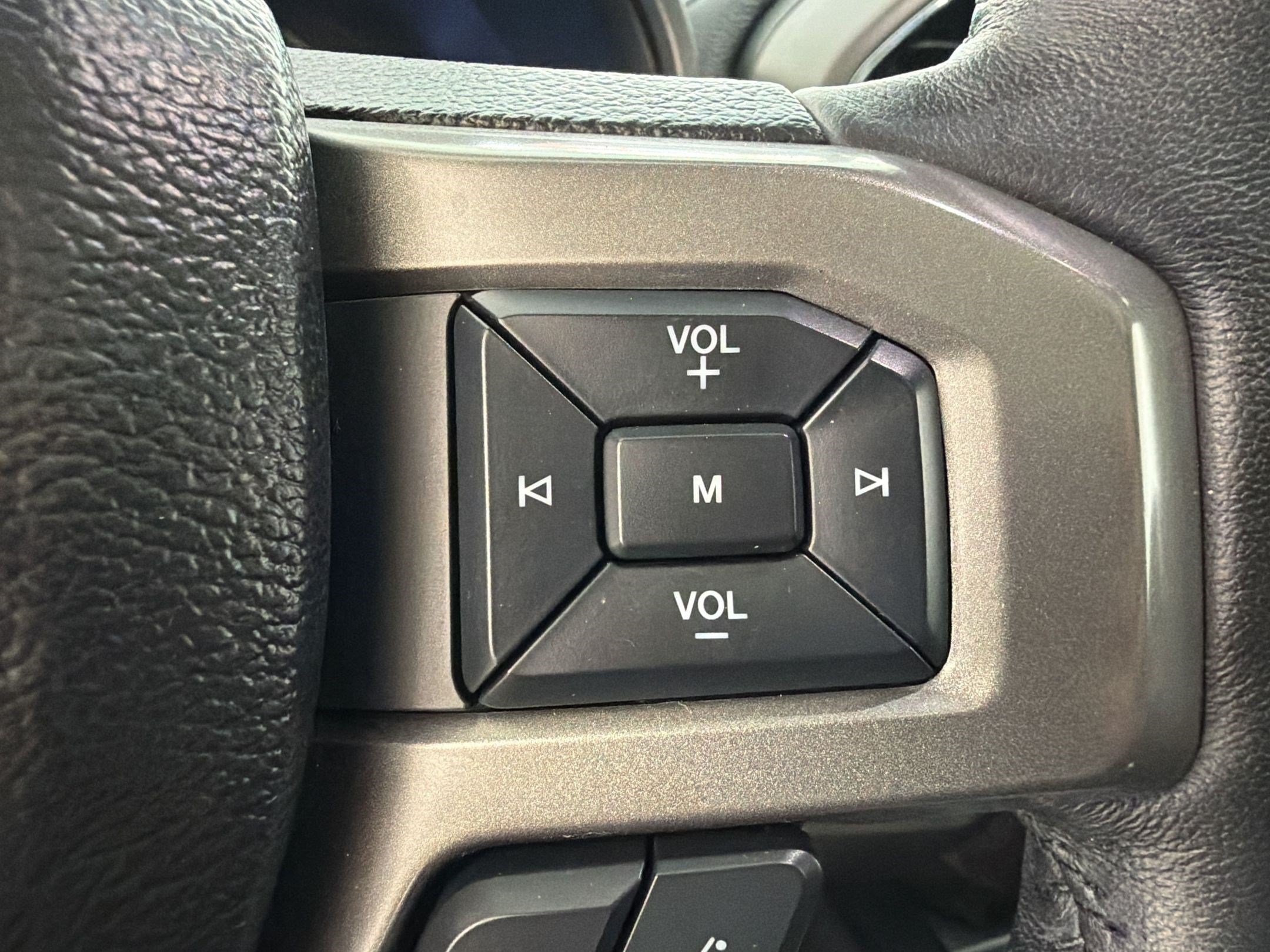 Used 2021 Ford Expedition Max XLT RWD image 16